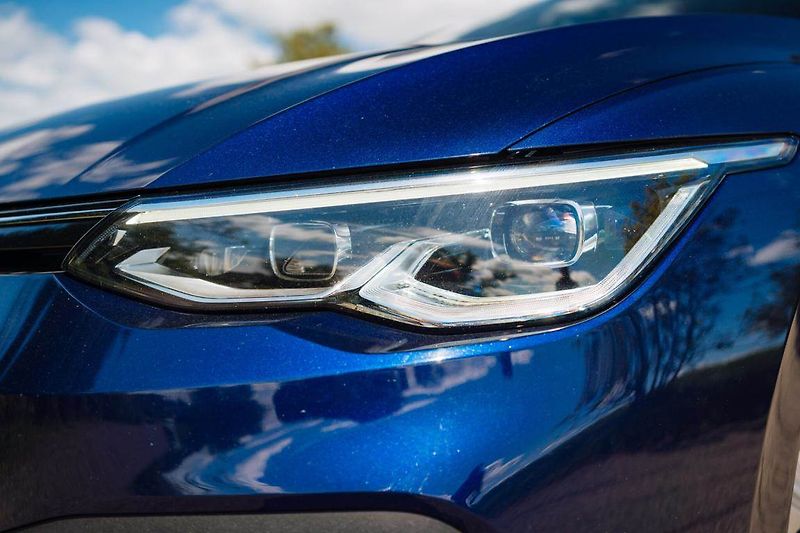 Volkswagen Golf (2023) Life 1.5 TSI, Navi, Tempomat - fotka 6 z 30