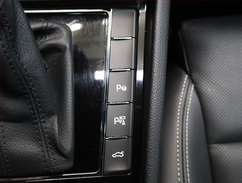 Škoda Superb (2022) Laurin&Klement 2.0 TDI - fotka 17 z 22
