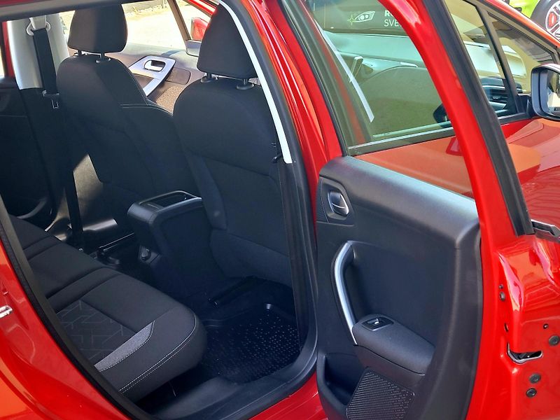 Peugeot 2008 SERV.KNIHA, ROZVODY, ČR - fotka 22 z 44