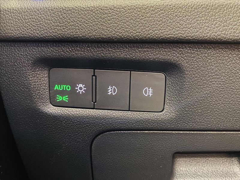 Škoda Octavia 2,0 TDI 147kW DSG RS - fotka 21 z 27