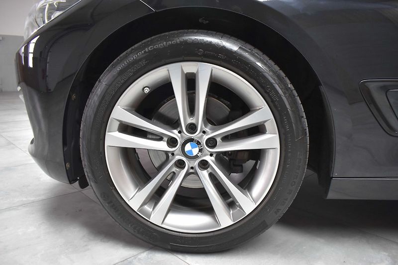 BMW Řada 3 GT 320d xDrive SPORT*KEYLESS* - fotka 37 z 45