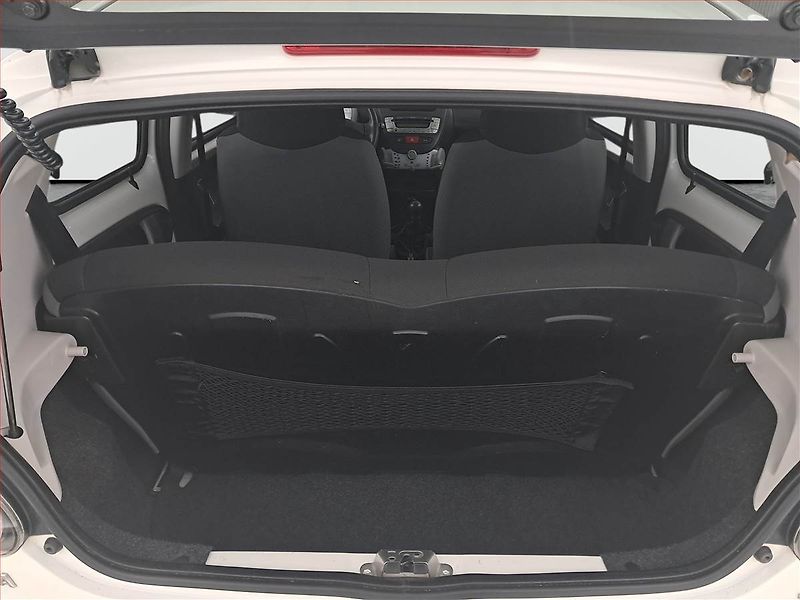 Toyota Aygo (2012) 1.0 VVT-i - fotka 13 z 14