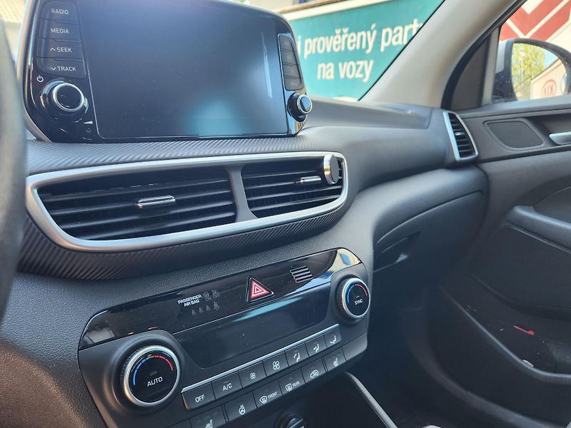 Hyundai Tucson (2019) 1.6-LIMITOVANÁ EDICE TRAVELLER - fotka 12 z 12