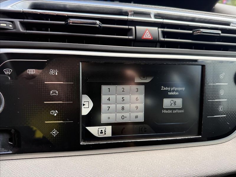 Citroën Grand C4 Picasso 1,6 HDi 7Míst ČR 1Majitel - fotka 18 z 31