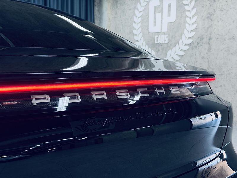 Porsche Taycan (2020) Turbo S*KERAMIKY*REZERVACE - fotka 9 z 35