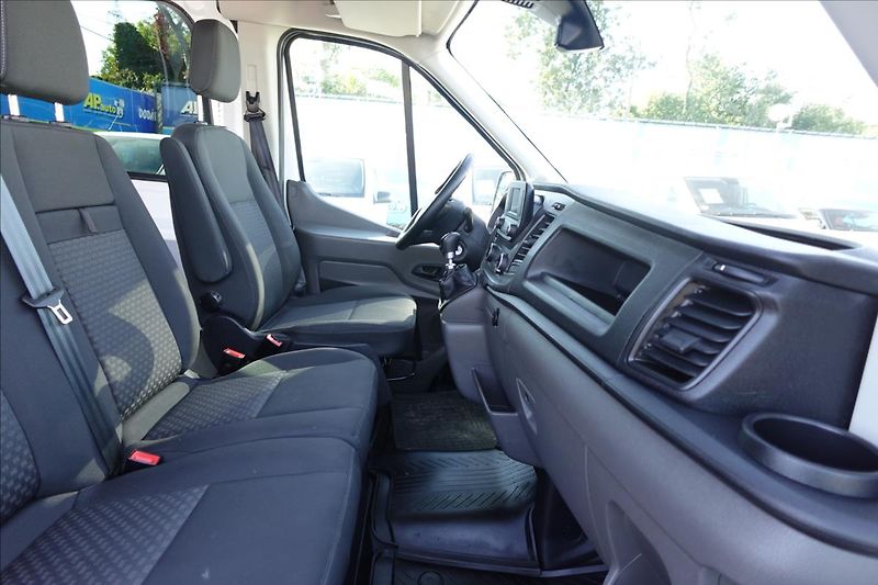 Ford Transit 2,0 TDCI  JUMBO 6MÍST KLIMA - fotka 22 z 41