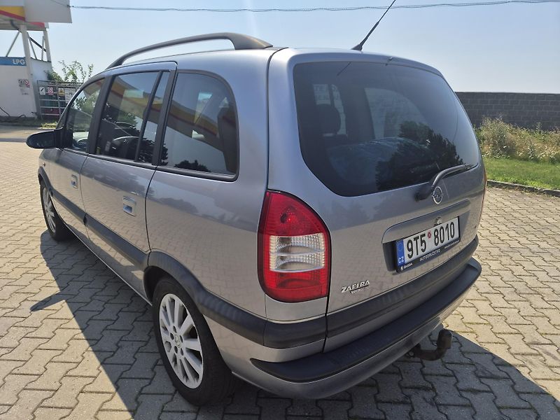 Opel Zafira (2003) 1,6 - fotka 4 z 9