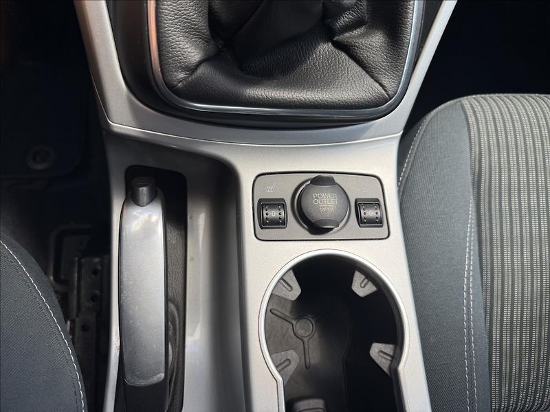 Ford C-MAX 1,6 TDCi  TITANIUM - fotka 17 z 28
