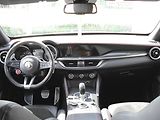 Alfa Romeo Stelvio 2,9 Bi-Turbo V6 Quadrifoglio - náhled 22