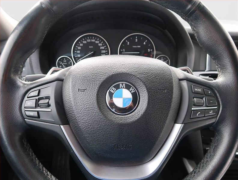 BMW X4 (2014) xDrive30d, 4X4, Automat - fotka 16 z 21
