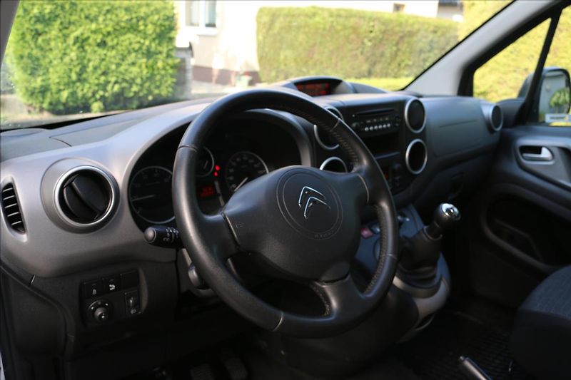 Citroën Berlingo 1,6 Multispace, Tažné , ČR - fotka 15 z 40