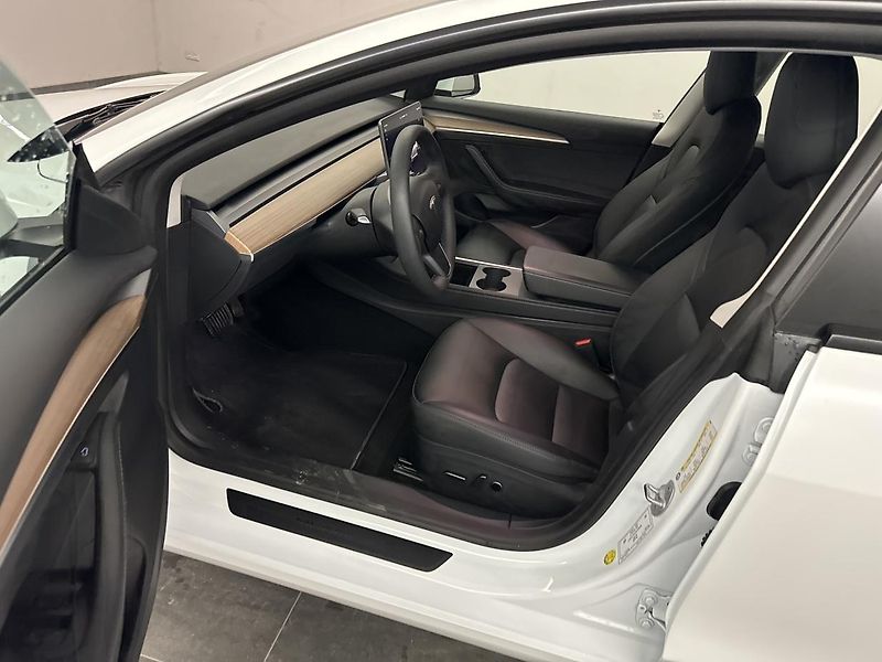 Tesla Model 3 LONG RANGE DUAL MOTOR TZ  94% - fotka 6 z 12