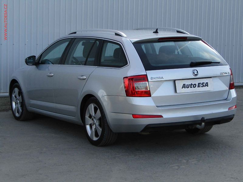 Škoda Octavia (2015) 2.0 TDi, ČR, Style - fotka 6 z 20