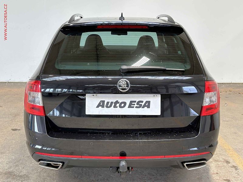 Škoda Octavia (2016) 2.0 TDí, RS Challange, DSG - fotka 5 z 16