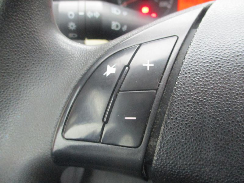 Fiat Grande Punto 1.4i KLIMA +SADA PNEU - fotka 19 z 31