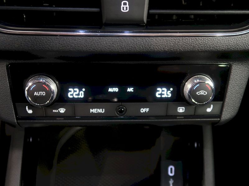 Škoda Scala (2021) STYLE 1.5TSI 110KW - fotka 27 z 35