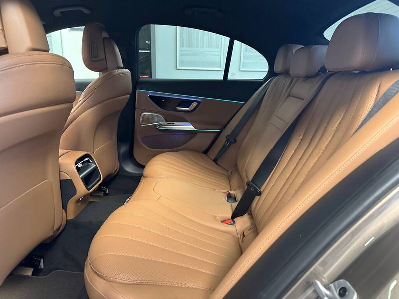 Mercedes-Benz Třídy E (2026) 300 e 4MATIC - fotka 3 z 6