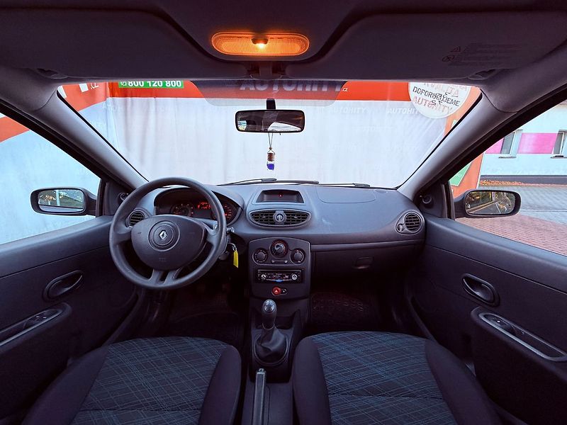 Renault Clio 1.2, ČR - fotka 15 z 21