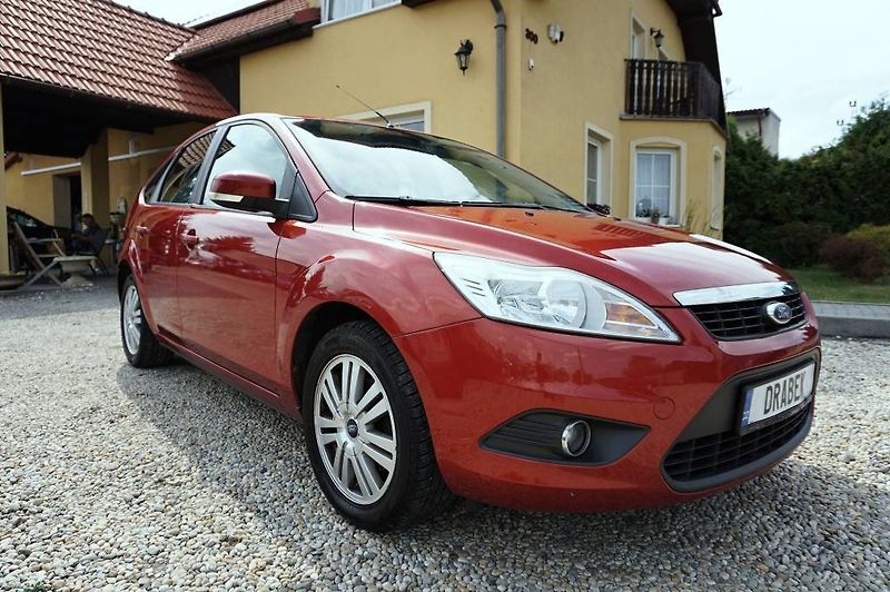 Ford Focus (2009) TREND 1,6 16V 74 kW - fotka 1 z 36