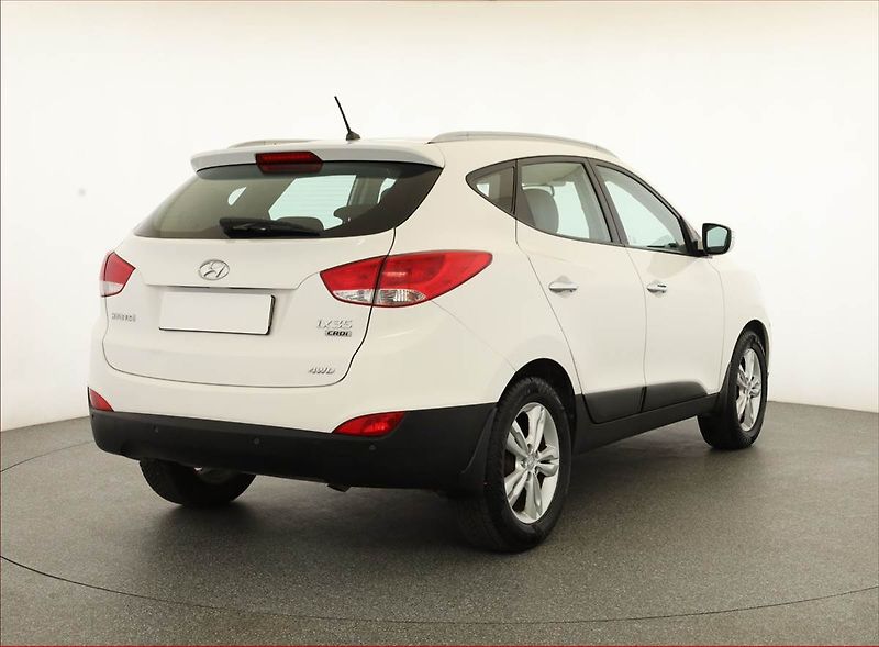 Hyundai ix35 (2012) 2.0 CRDi, 4X4, Tempomat - fotka 5 z 15