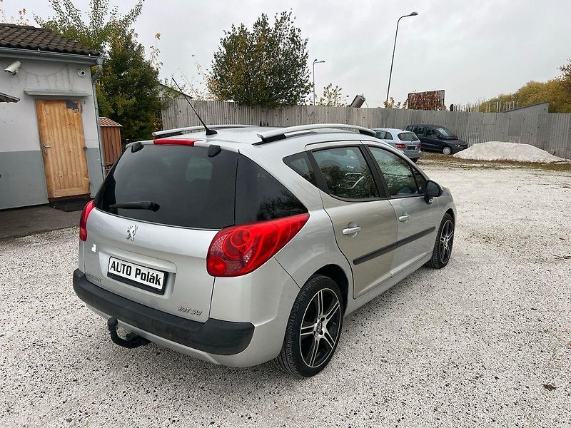 Peugeot 207 1.4 16V - fotka 13 z 14