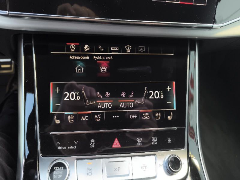 Audi Q7 3.0 TDi S-Line - fotka 15 z 23