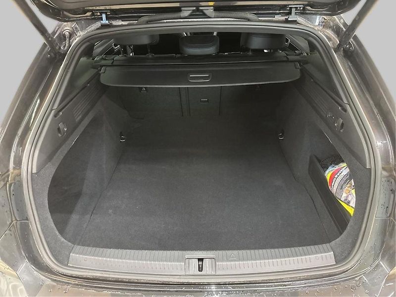 Volkswagen Arteon Shooting Brake ZAMLUVENO ! R-LINE 2,0TSi  - fotka 8 z 11