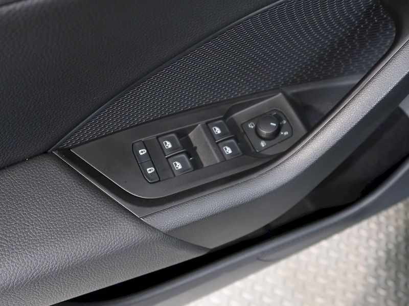 Škoda Octavia (2025) SPORTLINE 2.0TDI 110KW DSG CAN - fotka 37 z 41