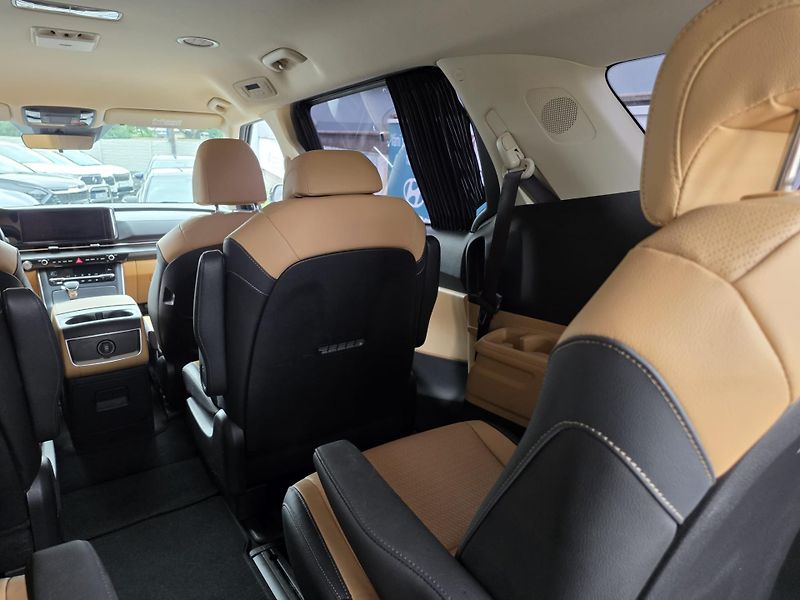 Kia Carnival 2.2-9 míst-SKLADEM - fotka 59 z 63