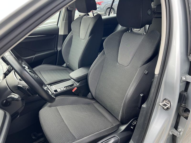 Škoda Octavia (2022) 2,0TDi 110kW AMBITION 4x4 DSG - fotka 10 z 36