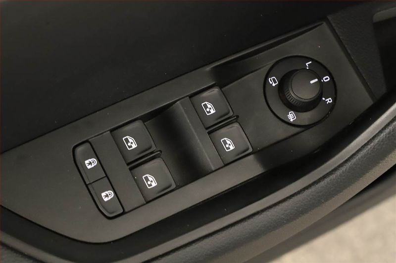 Škoda Superb (2019) 2.0 TDI, Tempomat - fotka 19 z 19