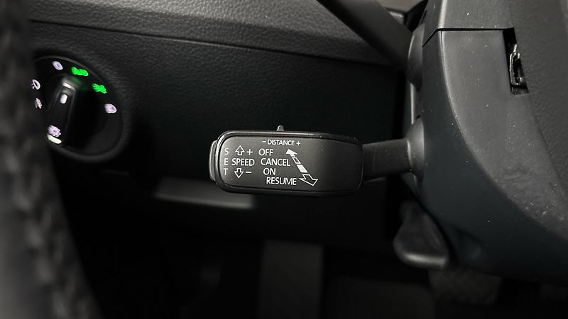 Škoda Superb 2.0 TSI DSG Style Combi - fotka 14 z 29
