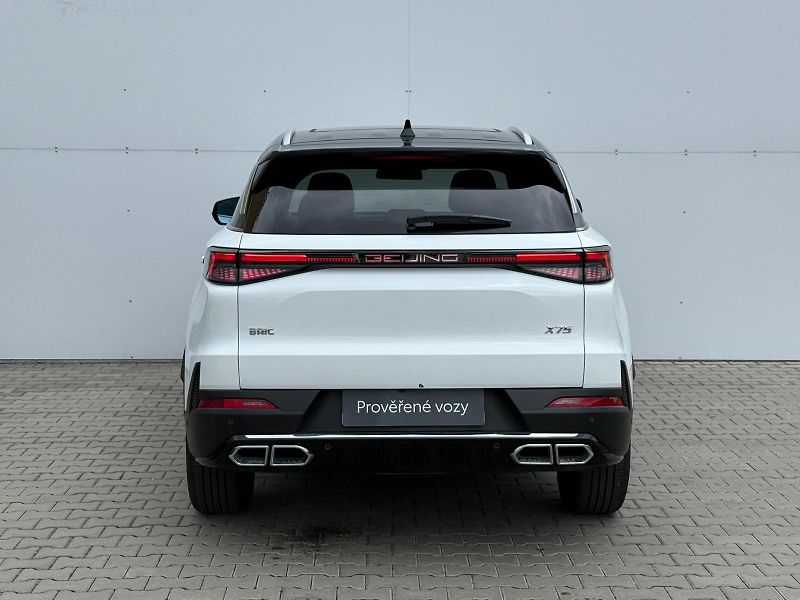 BAIC X7 1.5T 7DCT ALL IN - fotka 9 z 30