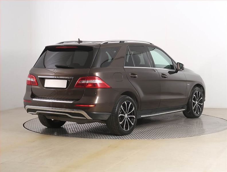 Mercedes-Benz Třídy M (2011) ML 250 BlueTEC, 4X4, Automat - fotka 5 z 20