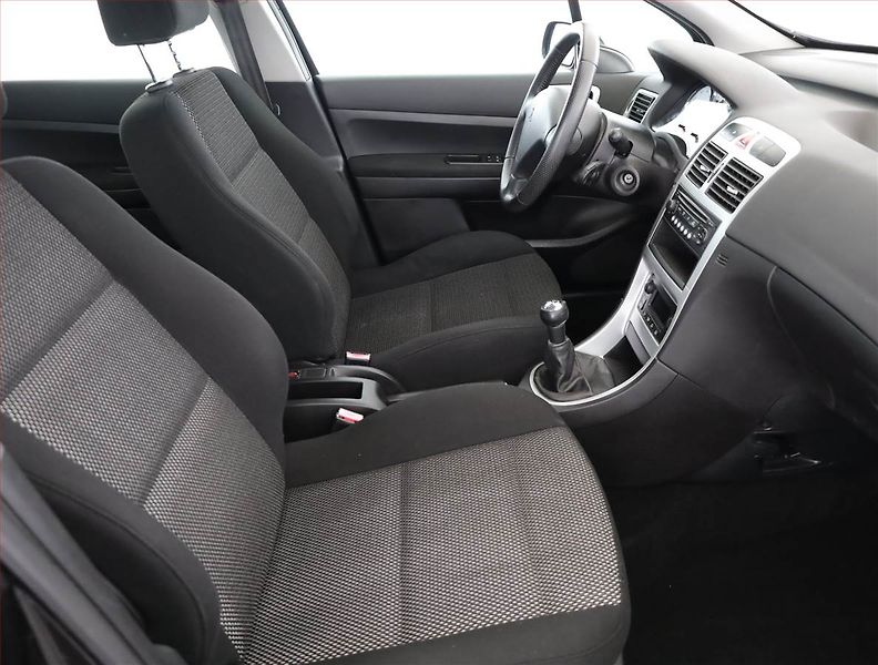 Peugeot 307 (2006) 1.6 16V, dobrý stav - fotka 7 z 12