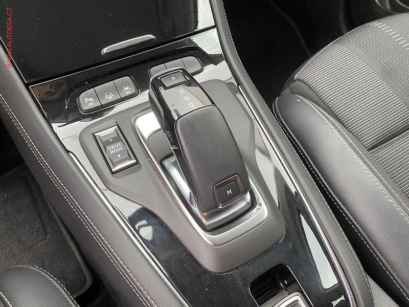Opel Grandland (2023) 1.5 CTDi, Elegance, AT, +ALU - fotka 16 z 19