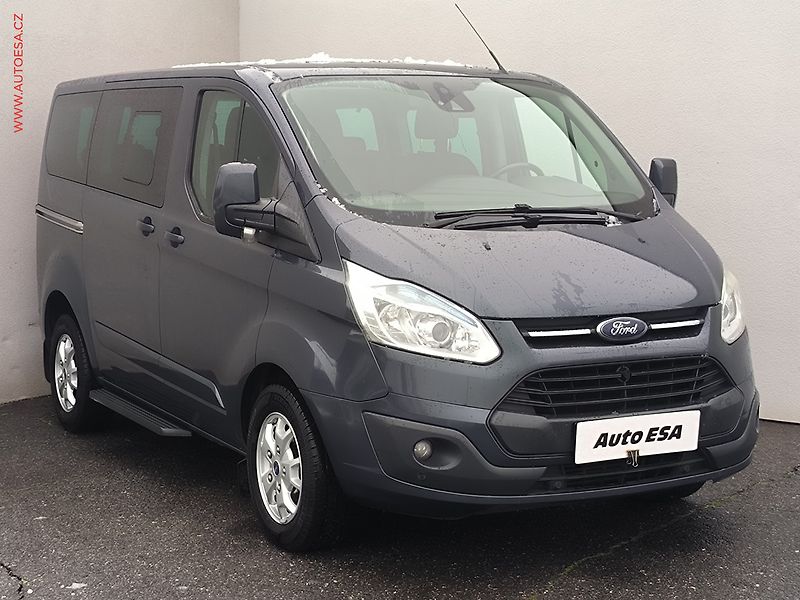 Ford Tourneo Custom (2014) 2.2TDCi, Titanium, TZ, navi - fotka 1 z 21