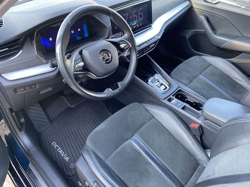 Škoda Octavia (2023) Combi 1.5 TSI M-HEV DSG Style+ - fotka 7 z 36