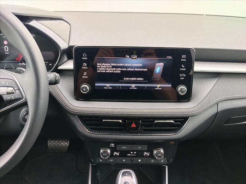Škoda Fabia 1,0   Top Selection 1.0 TSI 85 - fotka 11 z 29