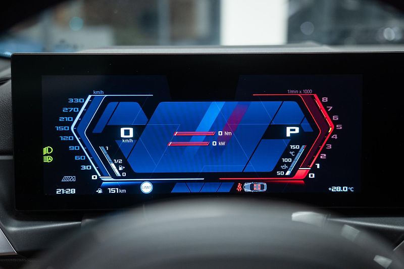 BMW Řada 2 (2024) 338KW KARBONOVÁ STŘECHA TOP!!! - fotka 24 z 48