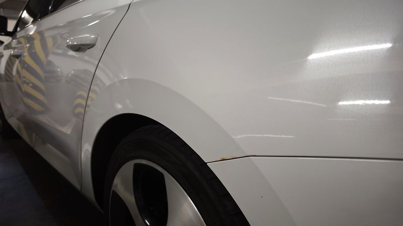 Škoda Superb (2016) L&K 4x4 Reálná plná výbava, ČR - fotka 16 z 17