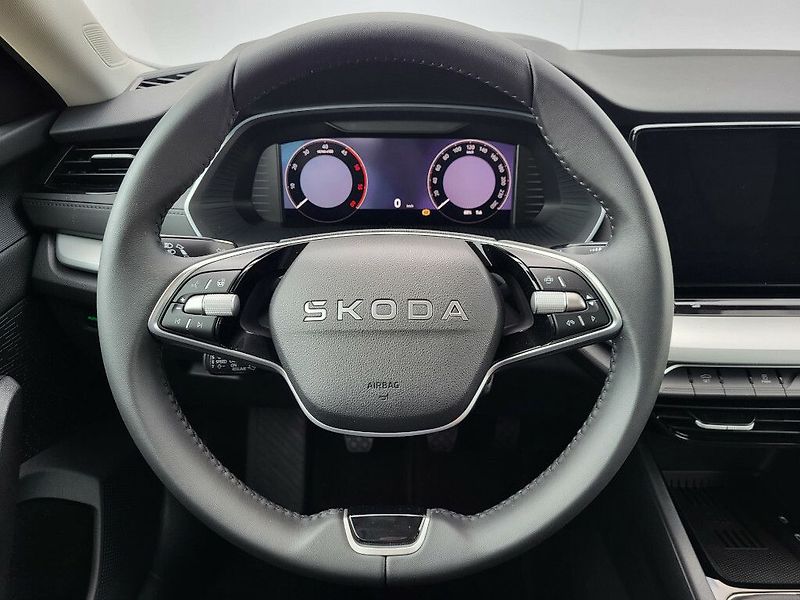 Škoda Octavia 130LET 2,0TDI 85kW - fotka 13 z 29