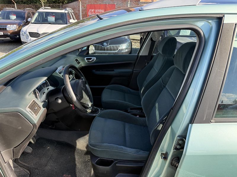 Peugeot 307 2.0 HDI KOMBI - fotka 8 z 13