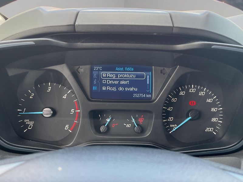 Ford Tourneo Custom (2014) L1 2.2 TDCi 114kW, Tažné - fotka 13 z 23
