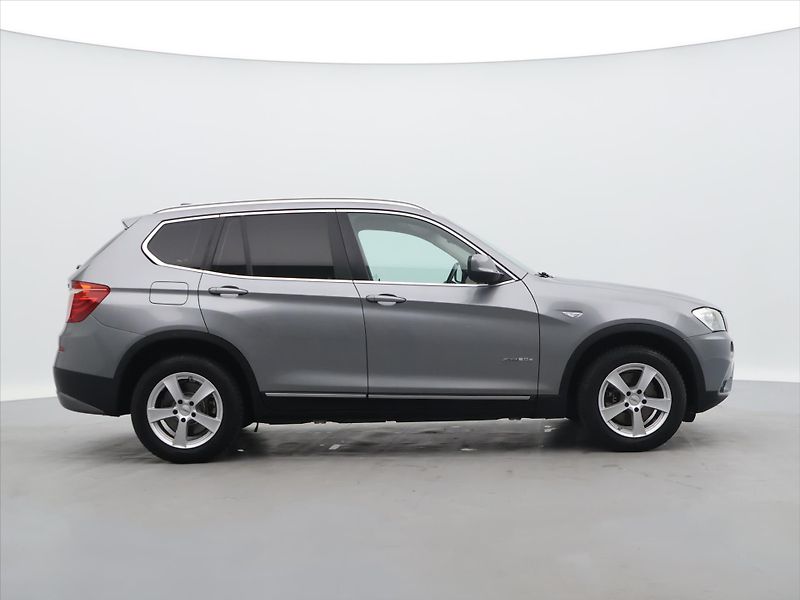 BMW X3 20d 2,0 xDrive 135kW Aut.klima - fotka 8 z 26
