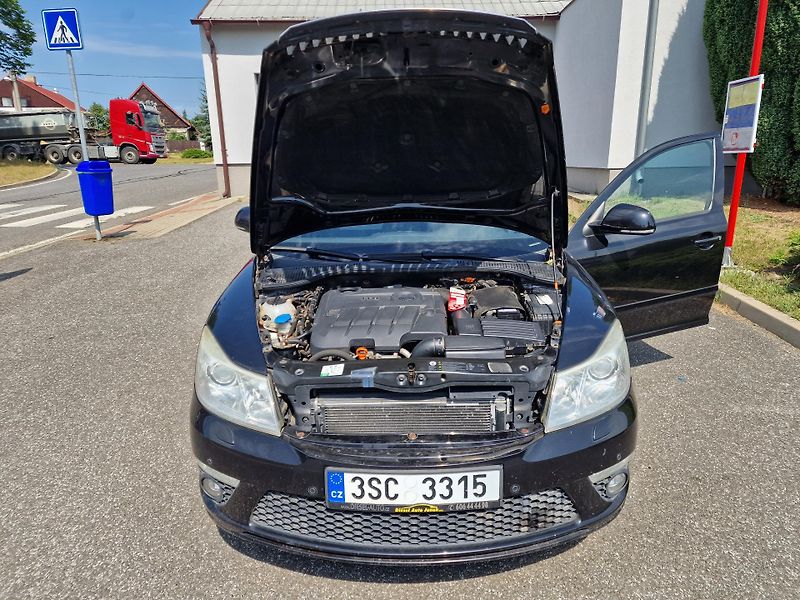 Škoda Octavia RS 2,0TDI 125KW VÝHŘEV TAŽNÉ  - fotka 19 z 19