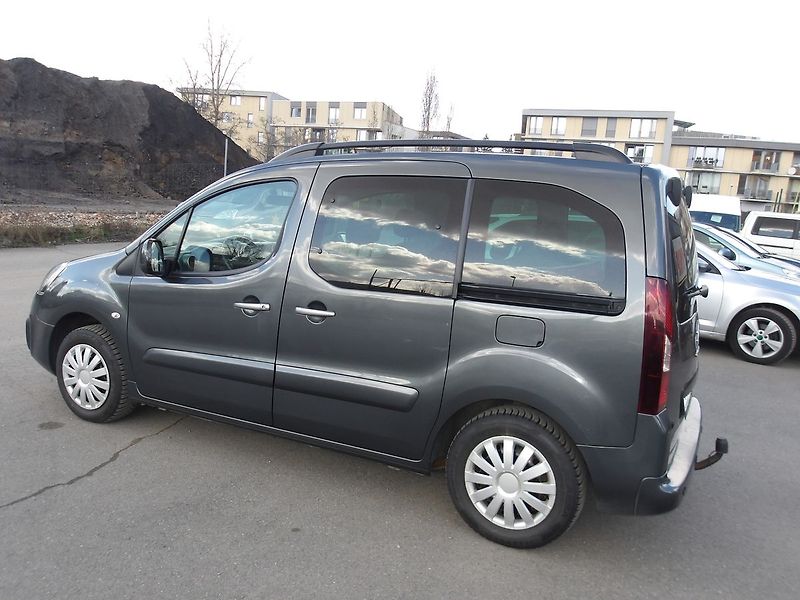 Citroën Berlingo 1,6HDi MULTISPACE 1.MAJITEL !! - fotka 4 z 32