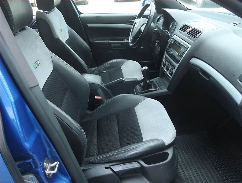 Škoda Octavia (2008) RS 2.0 TDI, po STK, udržované - fotka 9 z 15