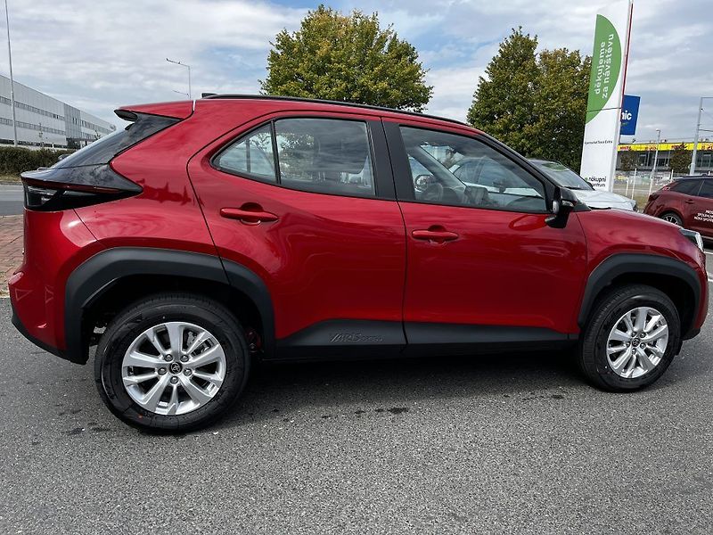 Toyota Yaris Cross 1.5 Hybrid 130k ODBĚR IHNED - fotka 5 z 27