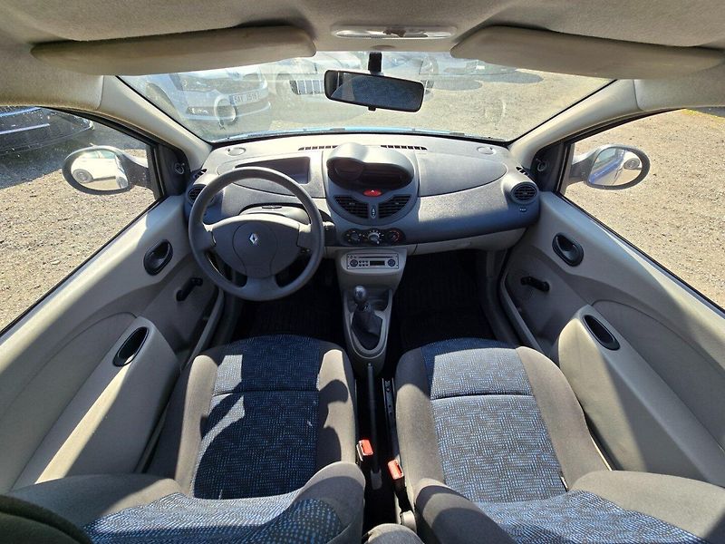 Renault Twingo (2007) 1.2 43KW klima - fotka 11 z 20